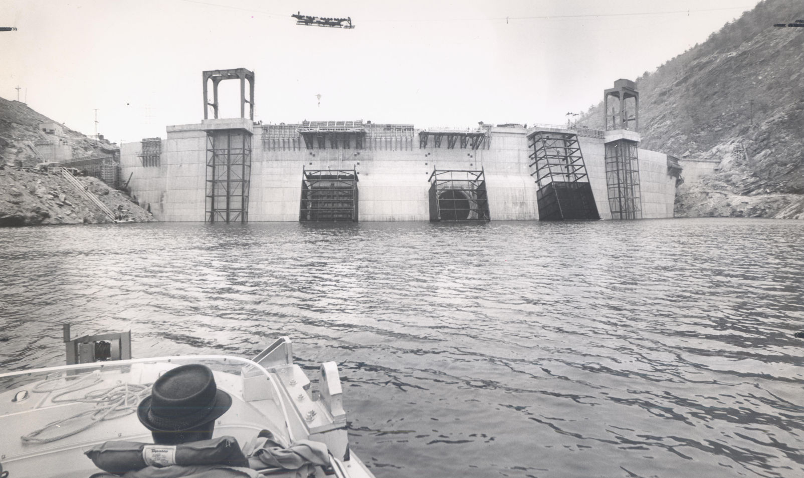 1964-04-21 Dam